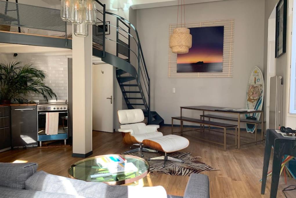 Charming Apartment In The Chartrons District Бордо Екстериор снимка