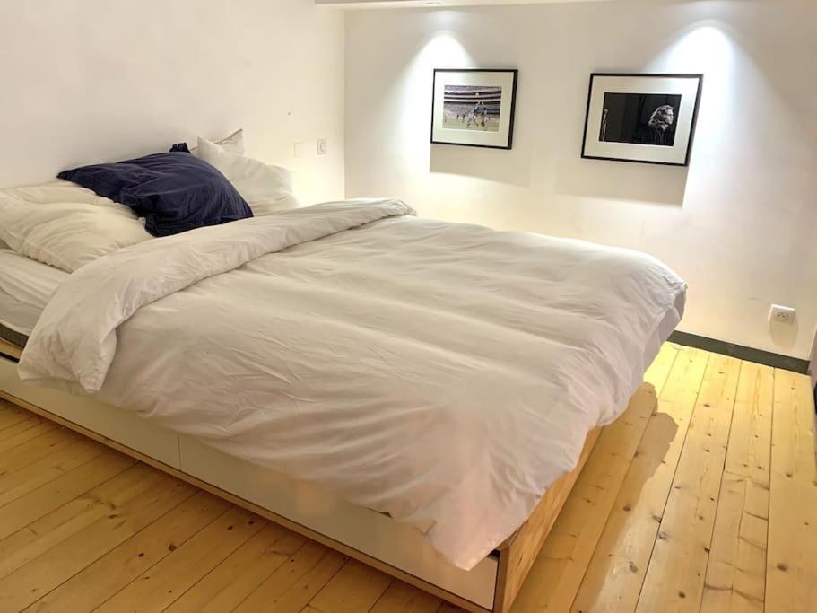 Charming Apartment In The Chartrons District Бордо Екстериор снимка